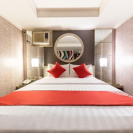 Oyo 191 Paradise Apartelle Hotel มะนิลา ภายนอก รูปภาพ
