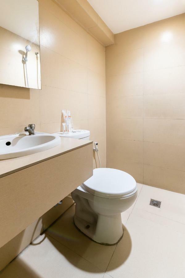 Oyo 191 Paradise Apartelle Hotel มะนิลา ภายนอก รูปภาพ