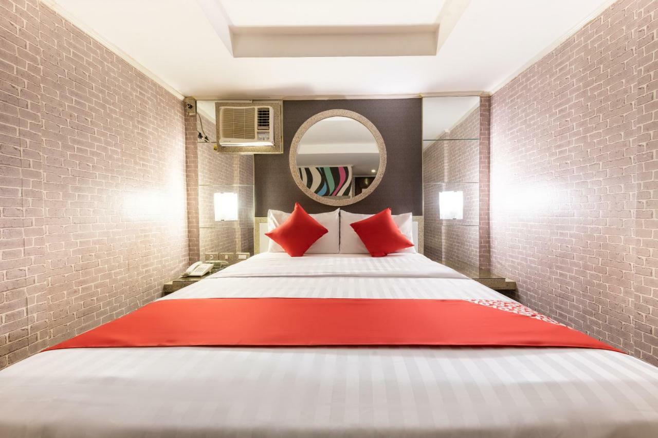 Oyo 191 Paradise Apartelle Hotel มะนิลา ภายนอก รูปภาพ